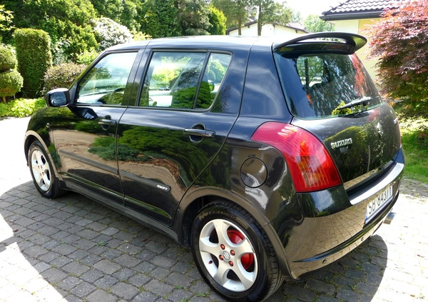 Suzuki Swift cena 13900 przebieg: 211000, rok produkcji 2005 z Jelcz-Laskowice małe 407